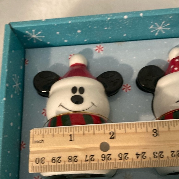 Disney Christmas Mickey and Minnie Mouse Shakers - Picture 5 of 5